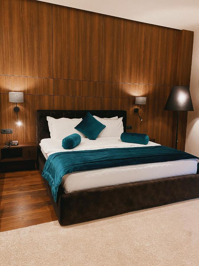 Premium Park Hotel Prizren Extérieur photo