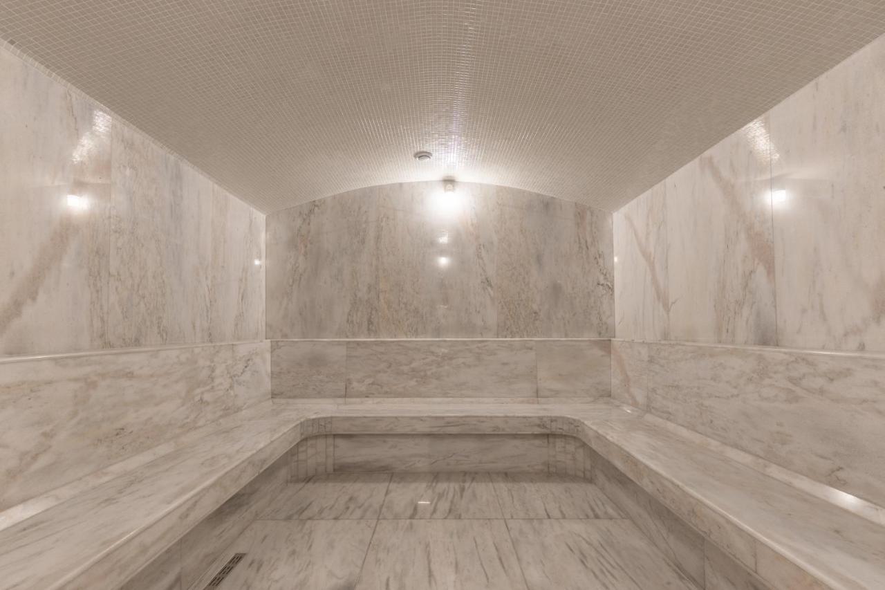 Premium Park Hotel Prizren Extérieur photo