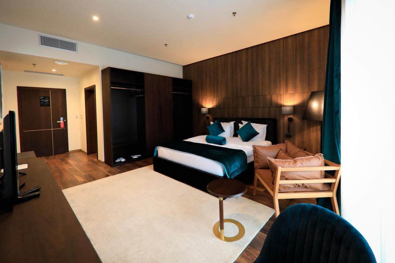 Premium Park Hotel Prizren Extérieur photo