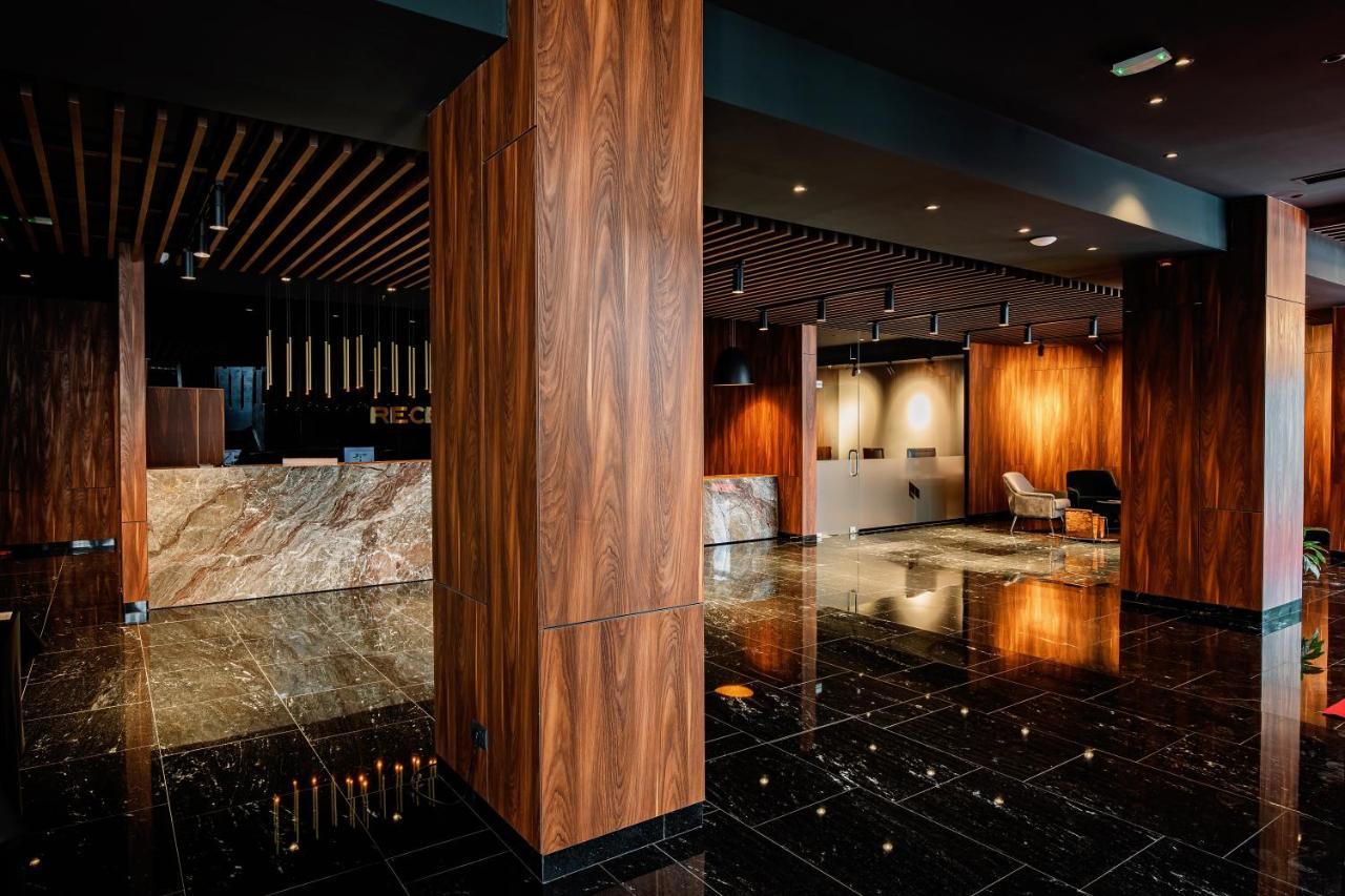 Premium Park Hotel Prizren Extérieur photo