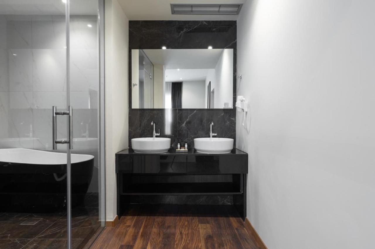 Premium Park Hotel Prizren Extérieur photo