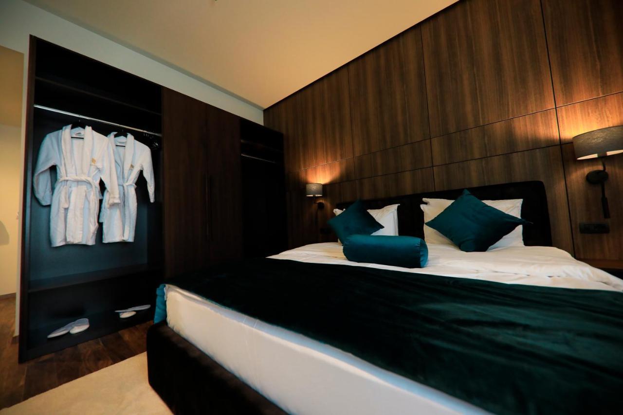 Premium Park Hotel Prizren Extérieur photo