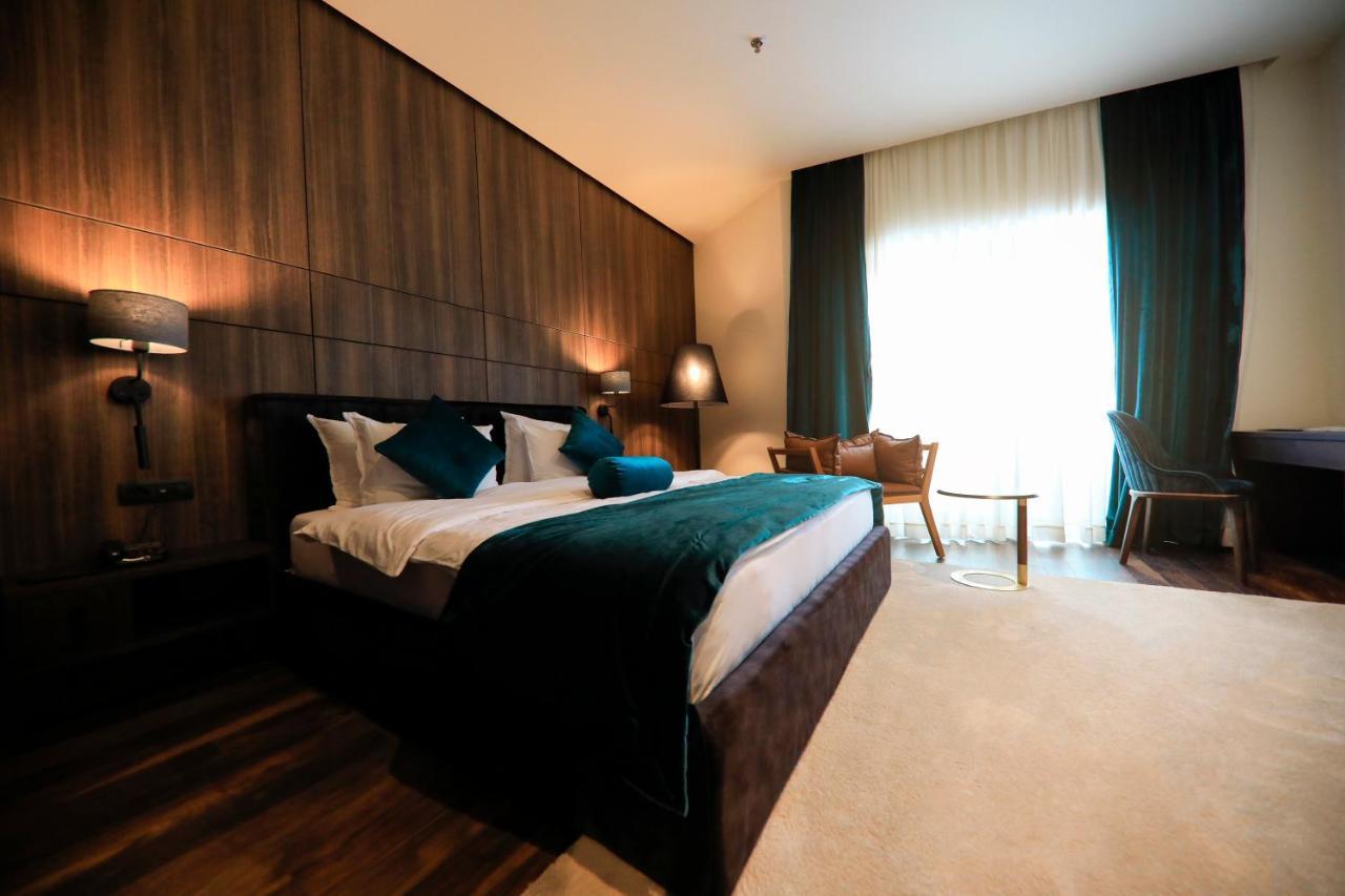 Premium Park Hotel Prizren Extérieur photo