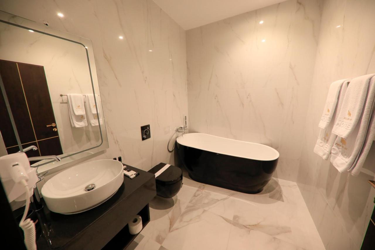 Premium Park Hotel Prizren Extérieur photo