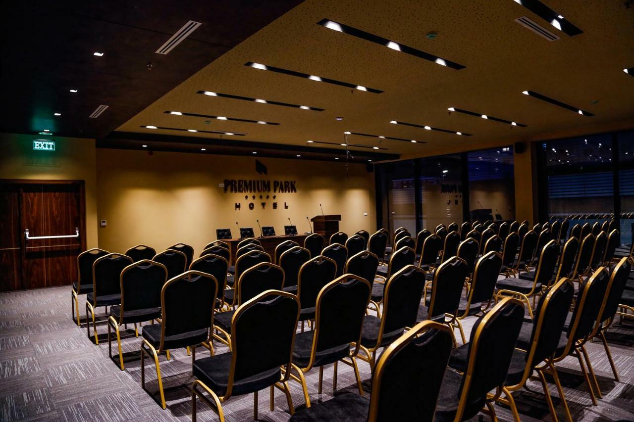 Premium Park Hotel Prizren Extérieur photo