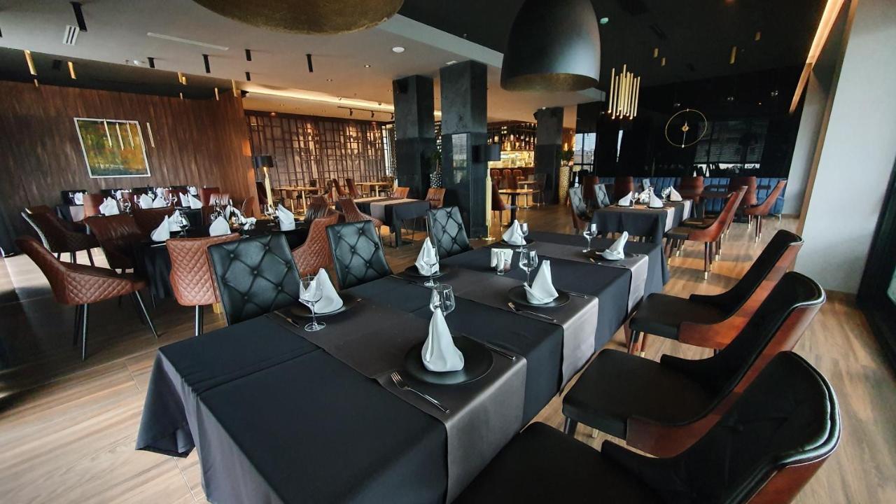 Premium Park Hotel Prizren Extérieur photo